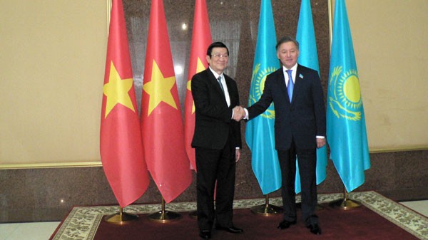 President Sang wraps up visit to Kazakhstan - ảnh 2